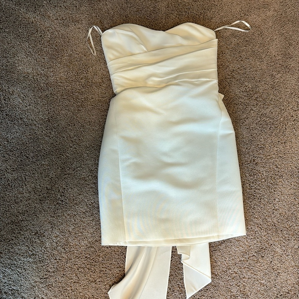 Amsale Short White Bow Back Dress